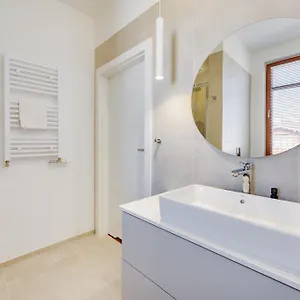 White Sea - Neptun Park By Oneapartments Apartament