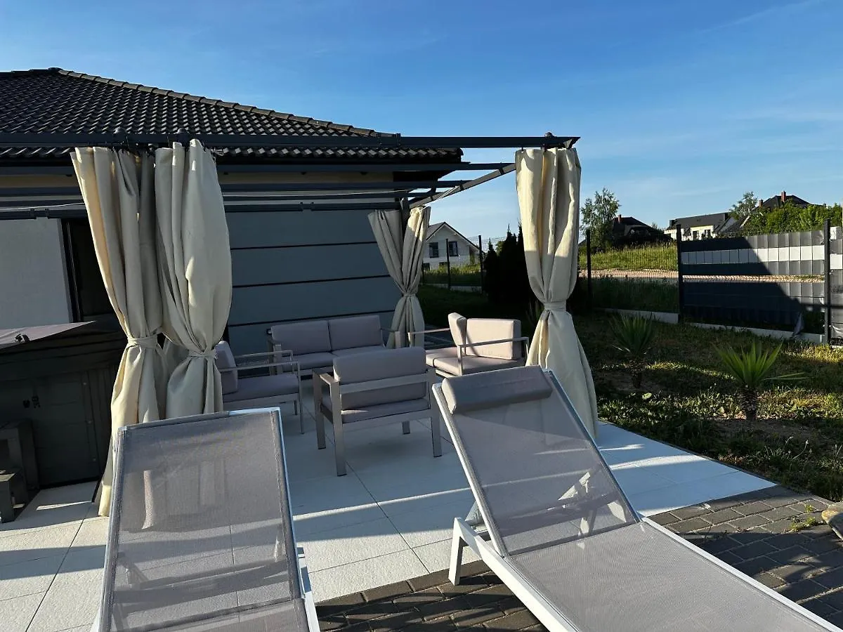 Dom wakacyjny Komfortowy Dom Z Jacuzzi Blisko Trojmiasta Banino Polska